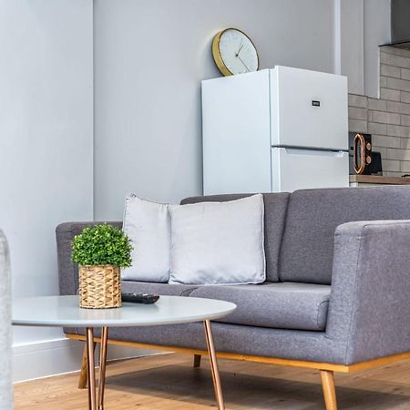 Modern Apartment In East Londres Extérieur photo