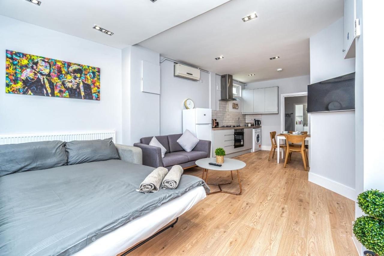 Modern Apartment In East Londres Extérieur photo
